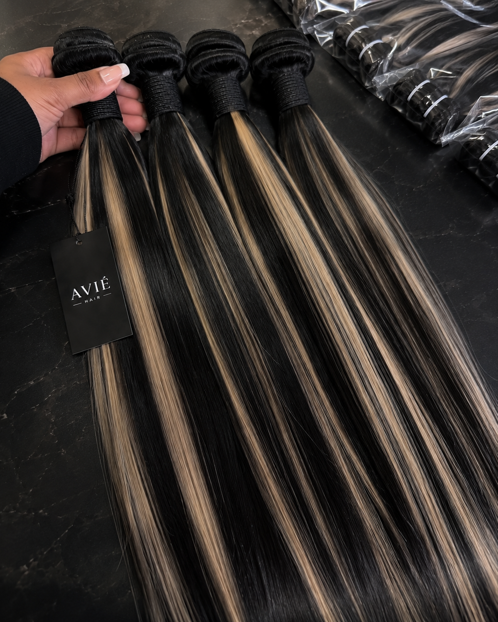 Avié Signature Collection